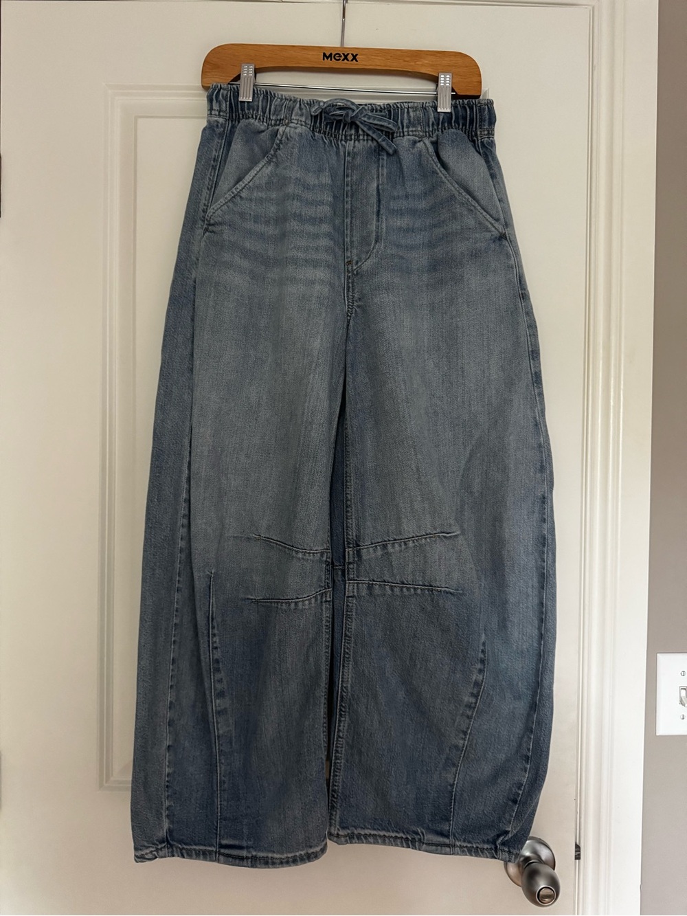 GAP Mid Rise UltraSoft Easy Horseshoe Jeans